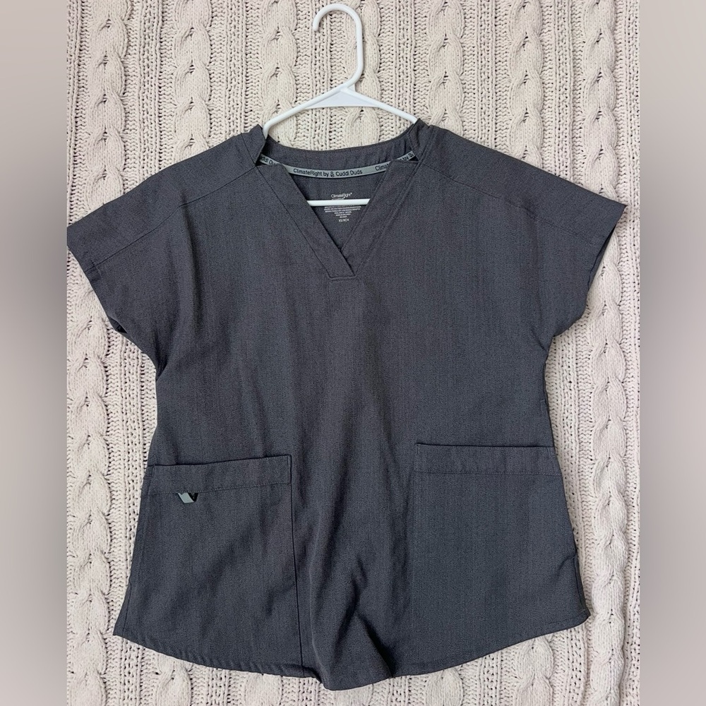 Cuddl Duds Gray V-Neck Scrub Top
